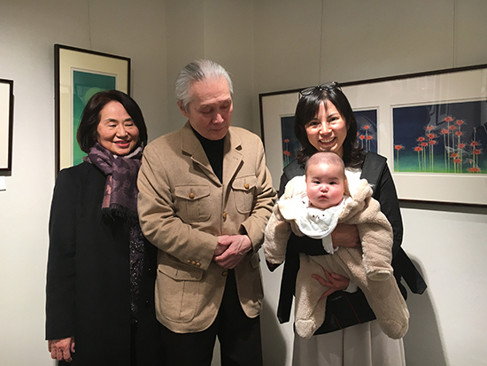 ギャラリーデビュー！生まれたばかりの赤ちゃんと一緒の江美さんと京子ママ